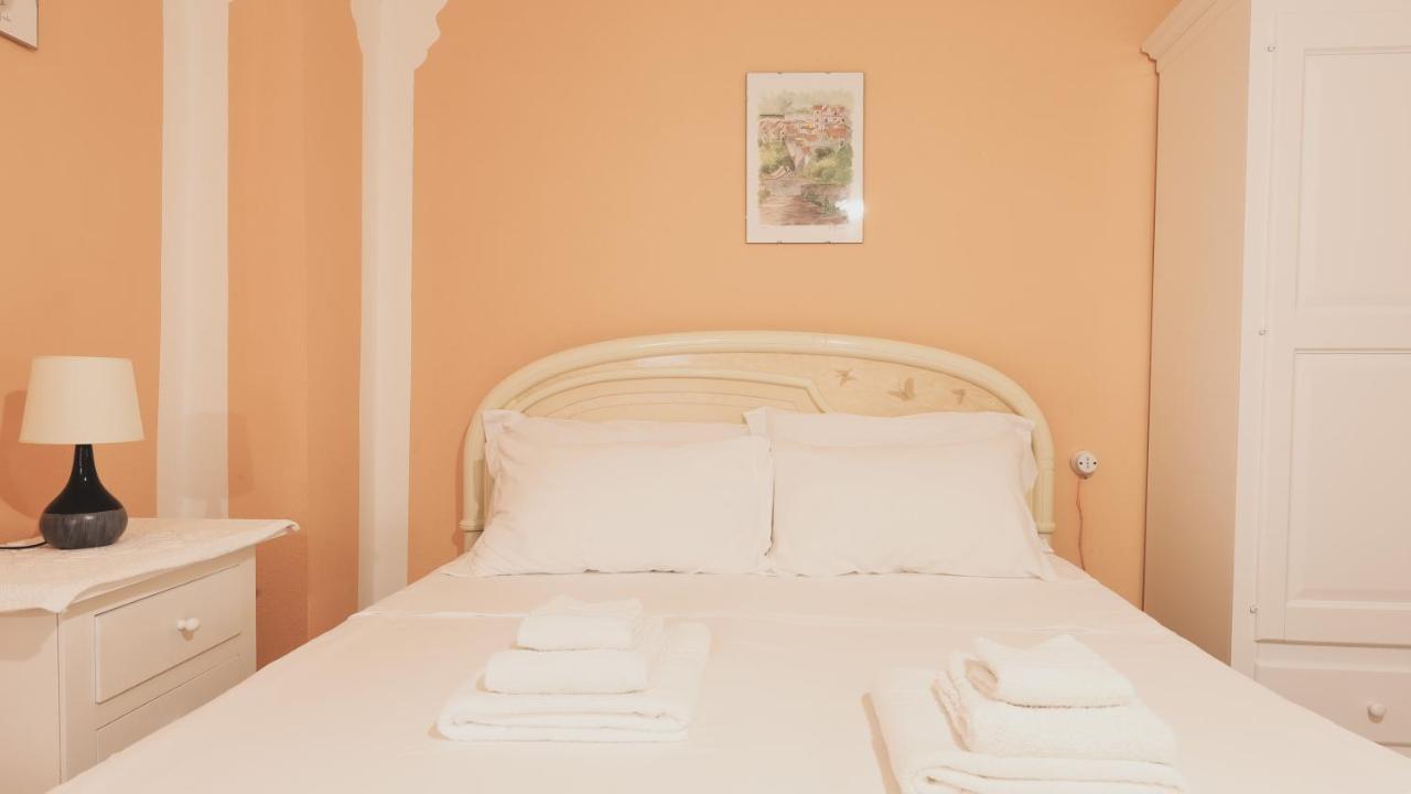 Hôtel Welcomely - S'Apposentu à Bosa Extérieur photo