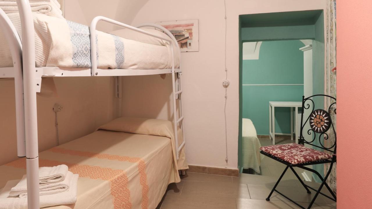 Hôtel Welcomely - S'Apposentu à Bosa Extérieur photo