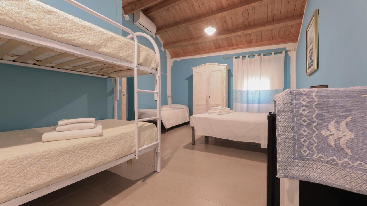Hôtel Welcomely - S'Apposentu à Bosa Extérieur photo