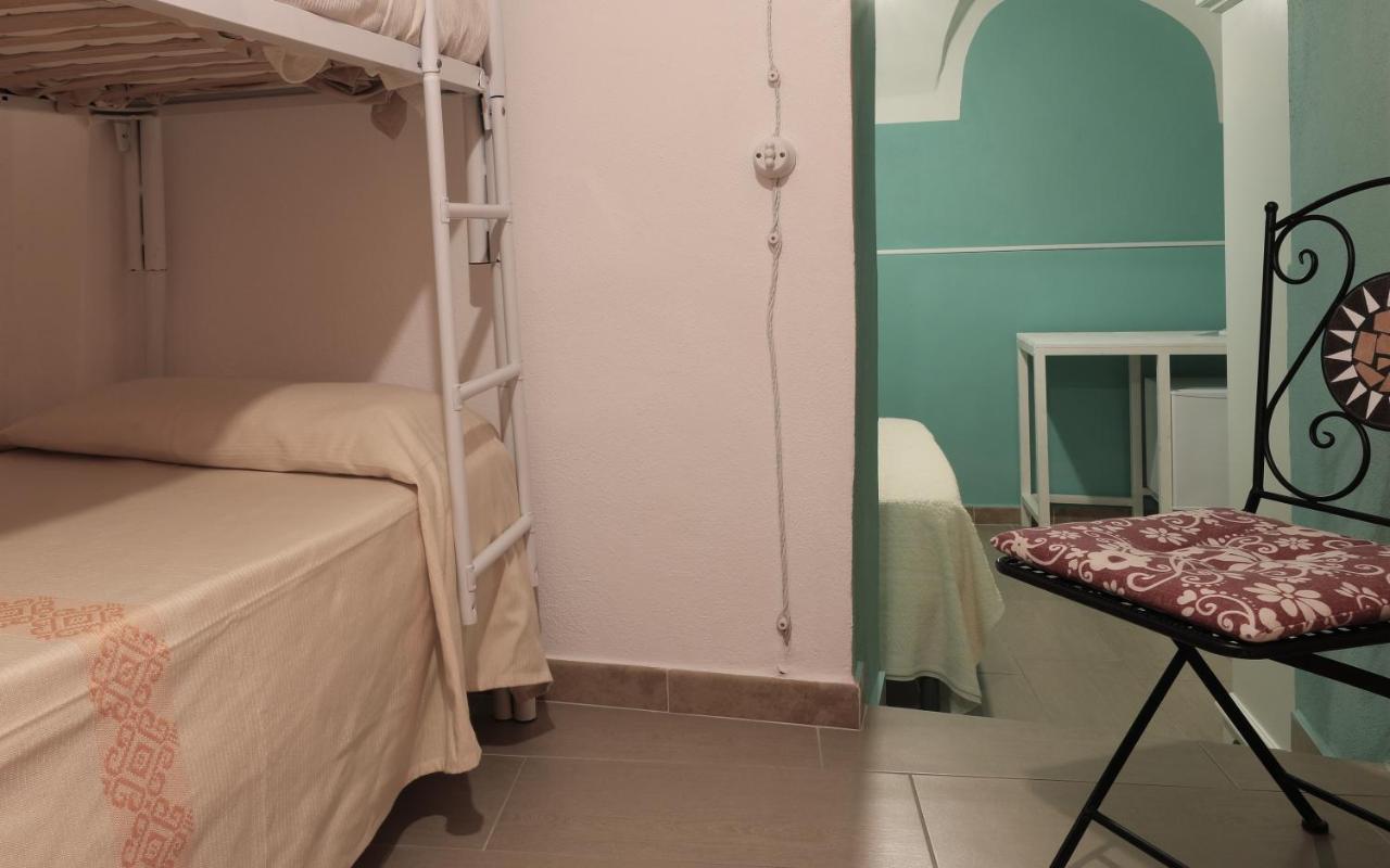 Hôtel Welcomely - S'Apposentu à Bosa Extérieur photo